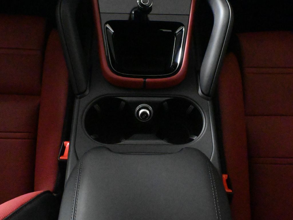 Thumbnail: 2026 Porsche Cayenne - 26