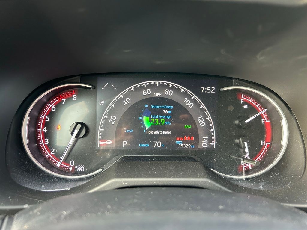 2024 Toyota RAV4 XLE Premium 23