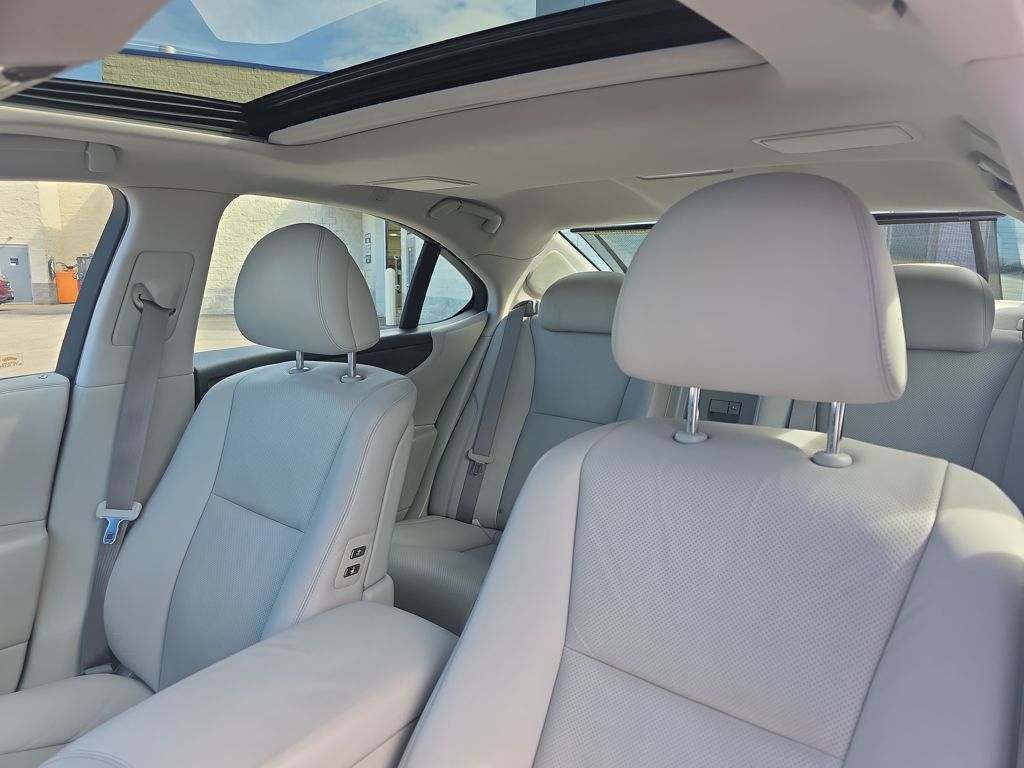 Used 2009  Lexus 460 image 21