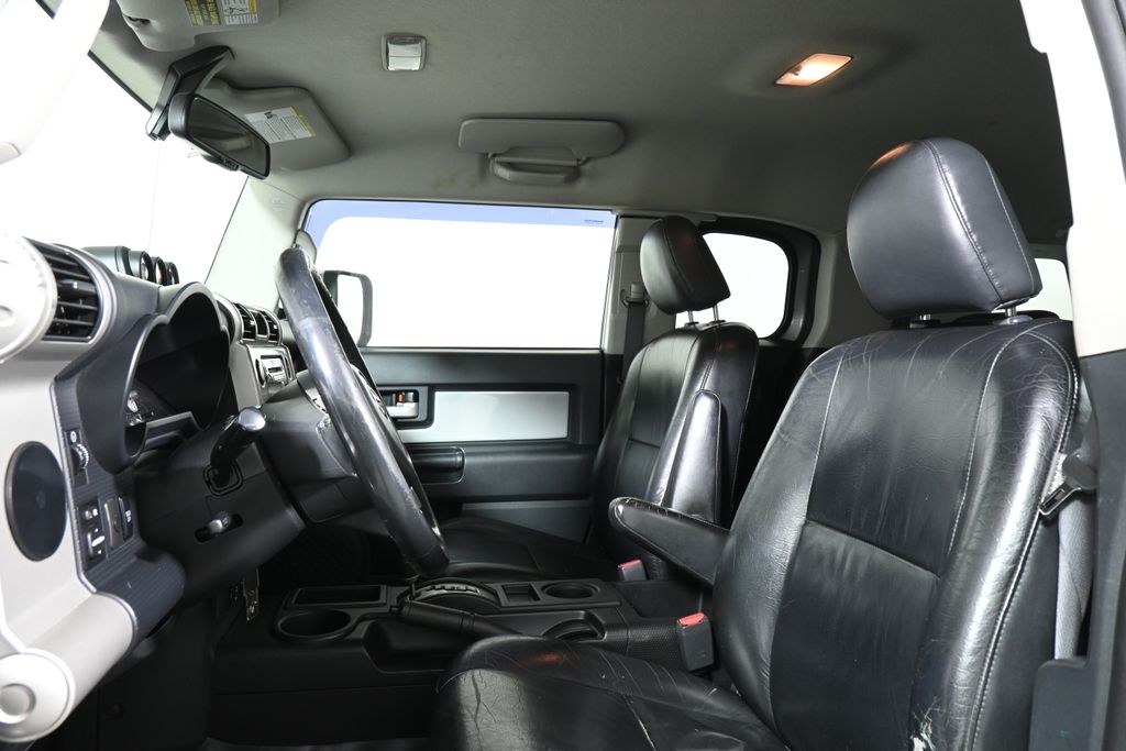2009 Toyota FJ Cruiser Base 15
