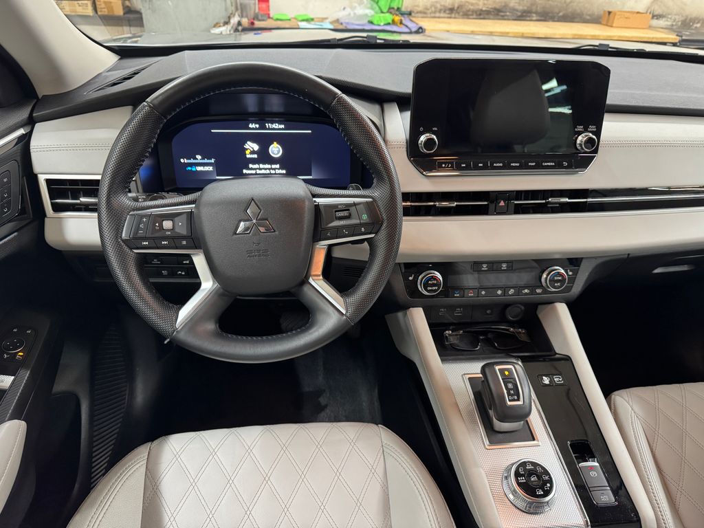 2023 Mitsubishi Outlander PHEV SEL