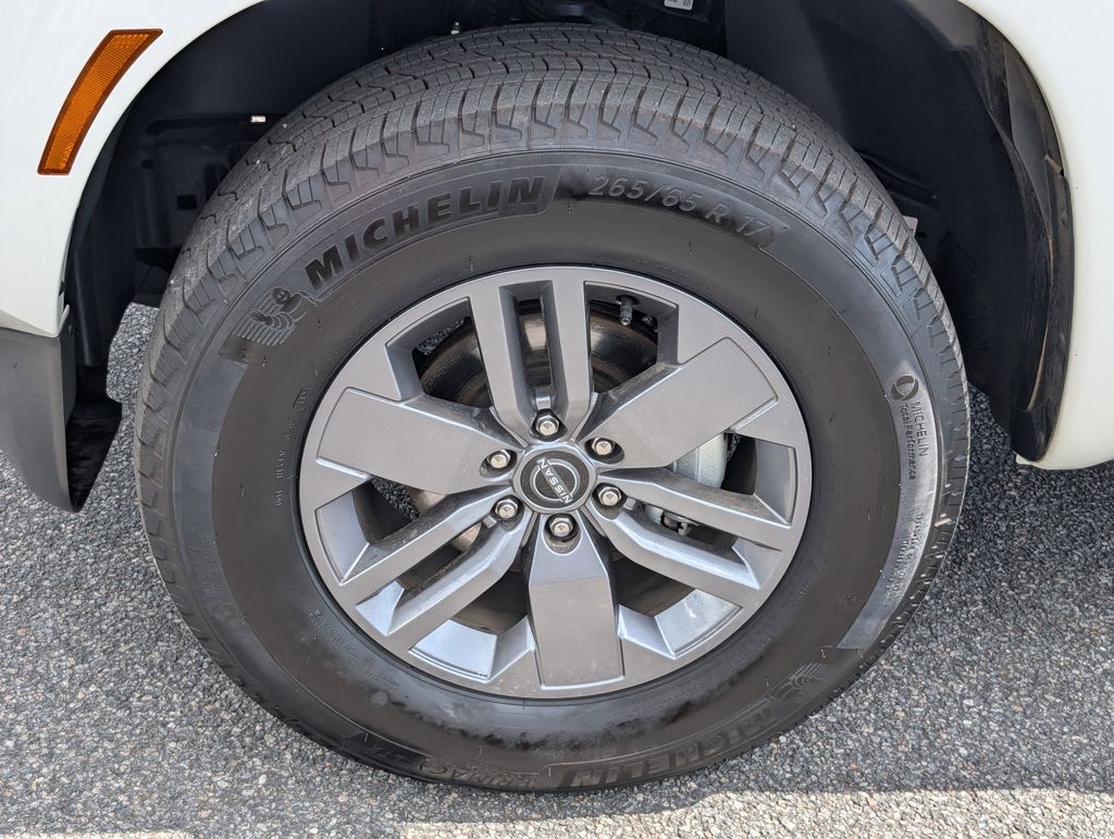 Used 2025 Nissan Frontier Truck