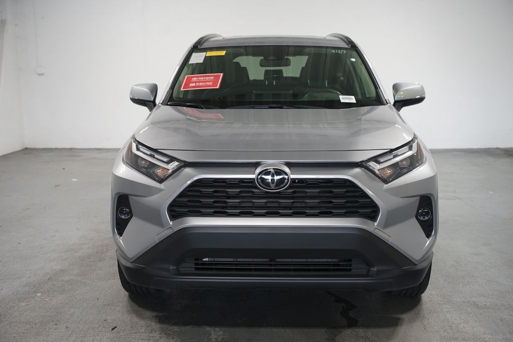 Thumbnail: 2025 Toyota RAV4 - 2