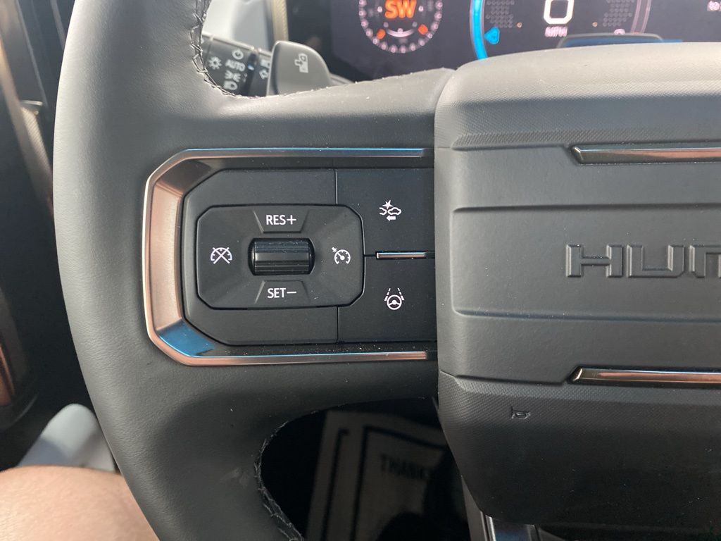 2024 GMC HUMMER EV SUV 3X photo