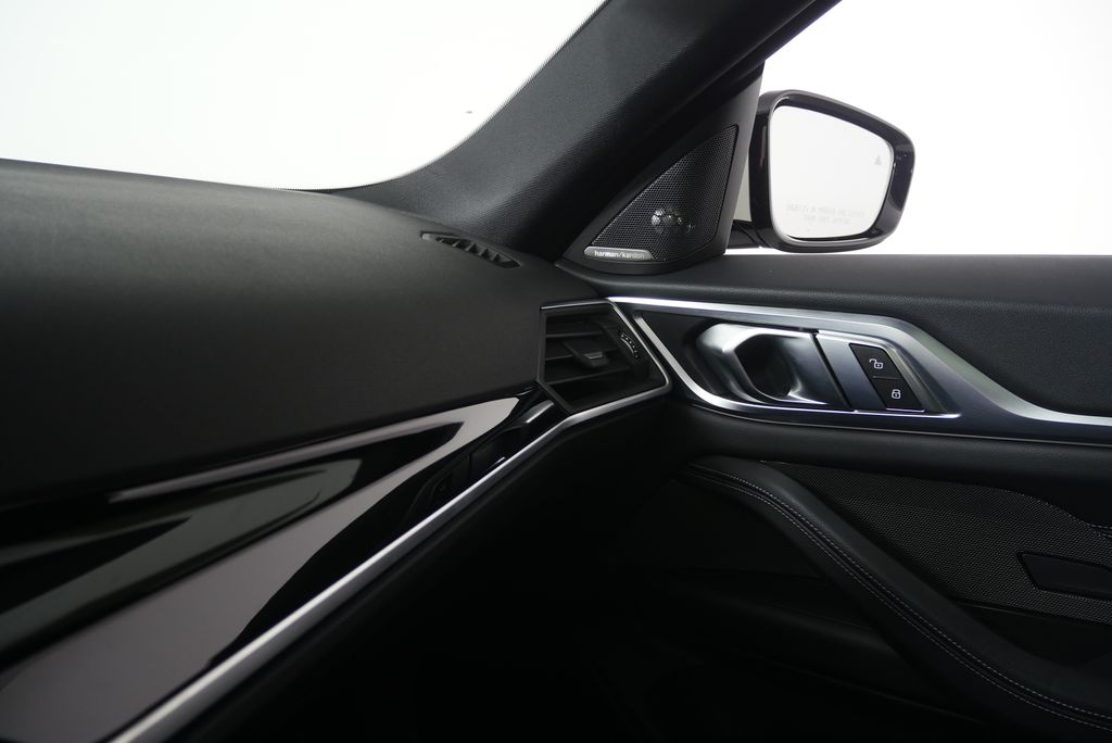 Thumbnail: 2023 BMW i4 - 25