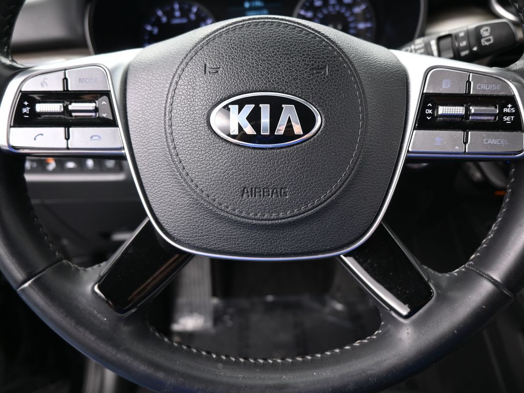 Used 2021 Ebony Black Kia EX image 35