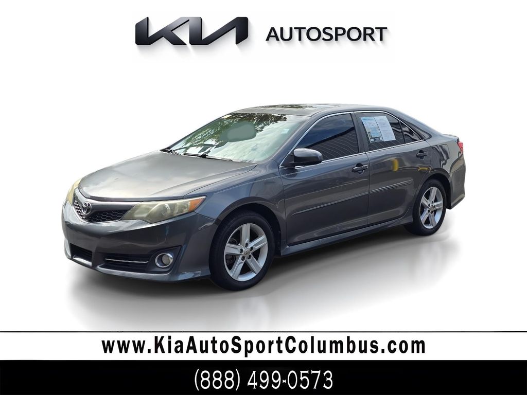 Magnetic Gray Metallic 2013 Toyota Camry Sedan Front-Wheel Drive 6-Speed Automatic