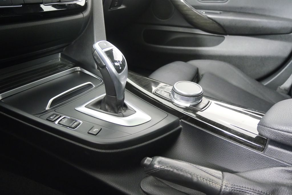 Thumbnail: 2018 BMW 4 Series - 28