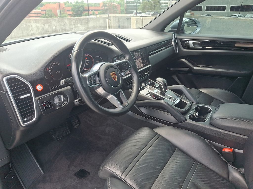 Thumbnail: 2020 Porsche Cayenne - 4