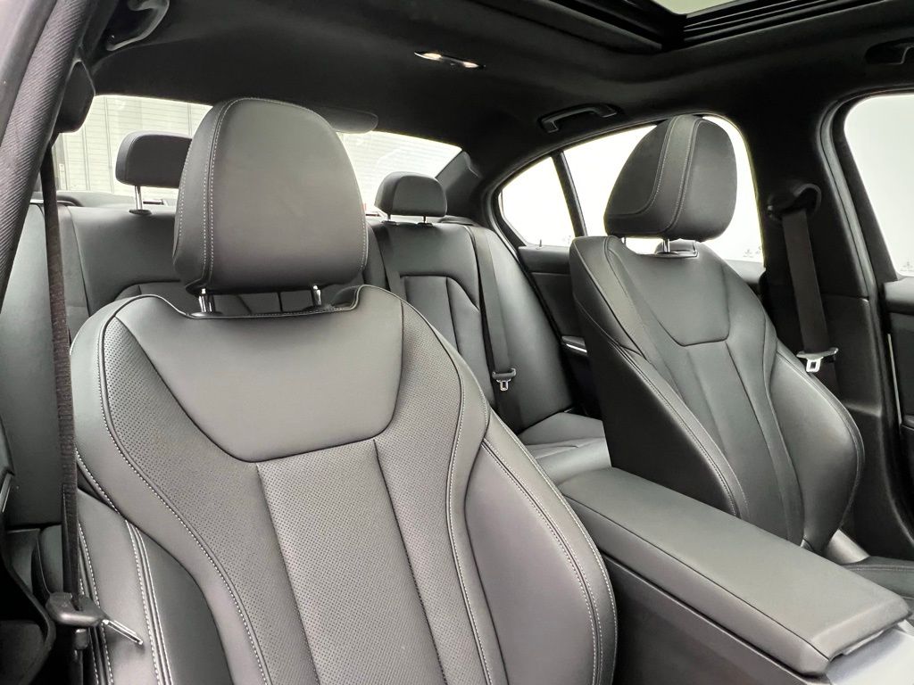 Thumbnail: 2023 BMW 3 Series - 7