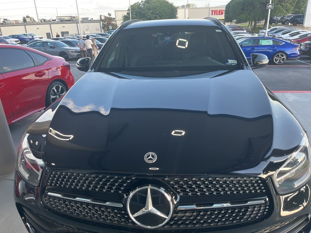 Thumbnail: 2021 Mercedes-Benz GLC - 2