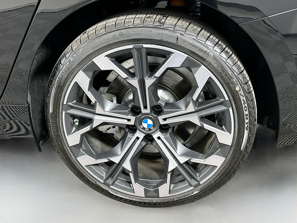 Thumbnail: 2026 BMW 3 Series - 23