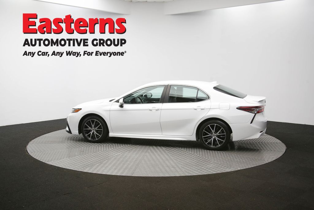 Used 2022 White Toyota SE image 58
