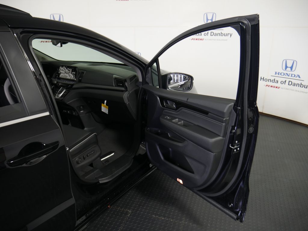 Thumbnail: 2026 Honda Odyssey - 7