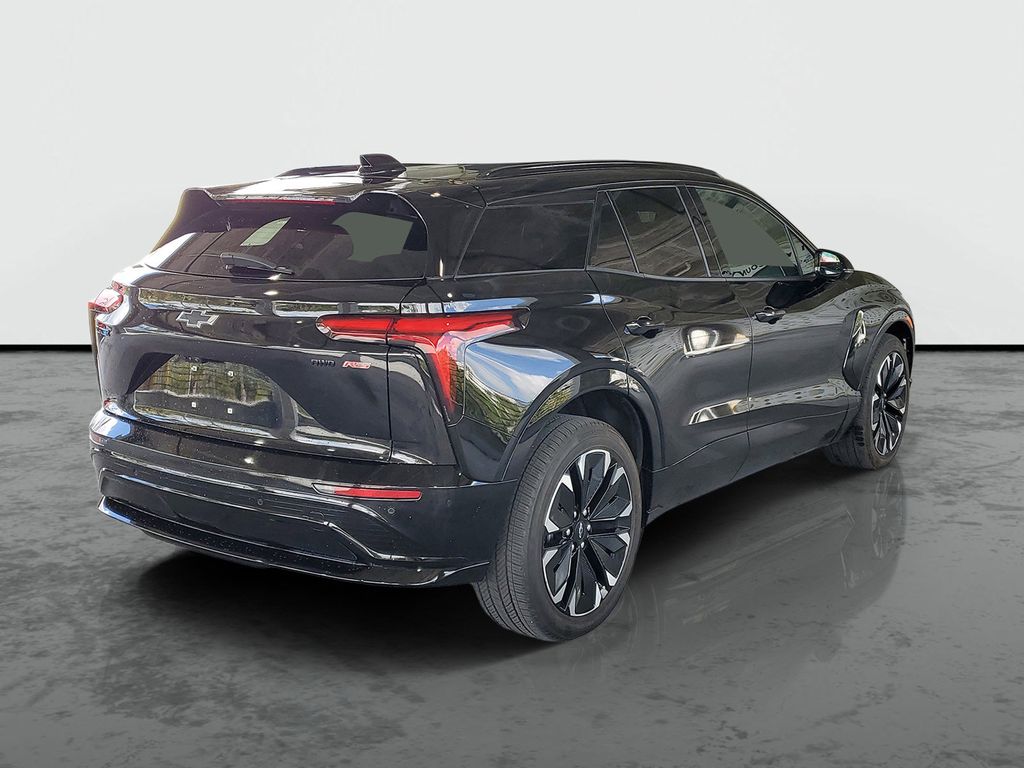 Used 2024 Chevrolet Blazer EV RS with VIN 3GNKDCRJ8RS285036 for sale in Tamarac, FL