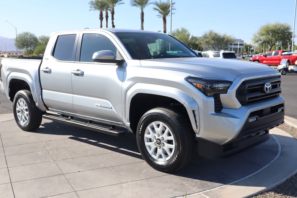2025 Toyota Tacoma SR5 4x4 Double Cab photo 3