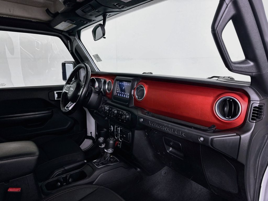 Thumbnail: 2021 Jeep Wrangler - 28