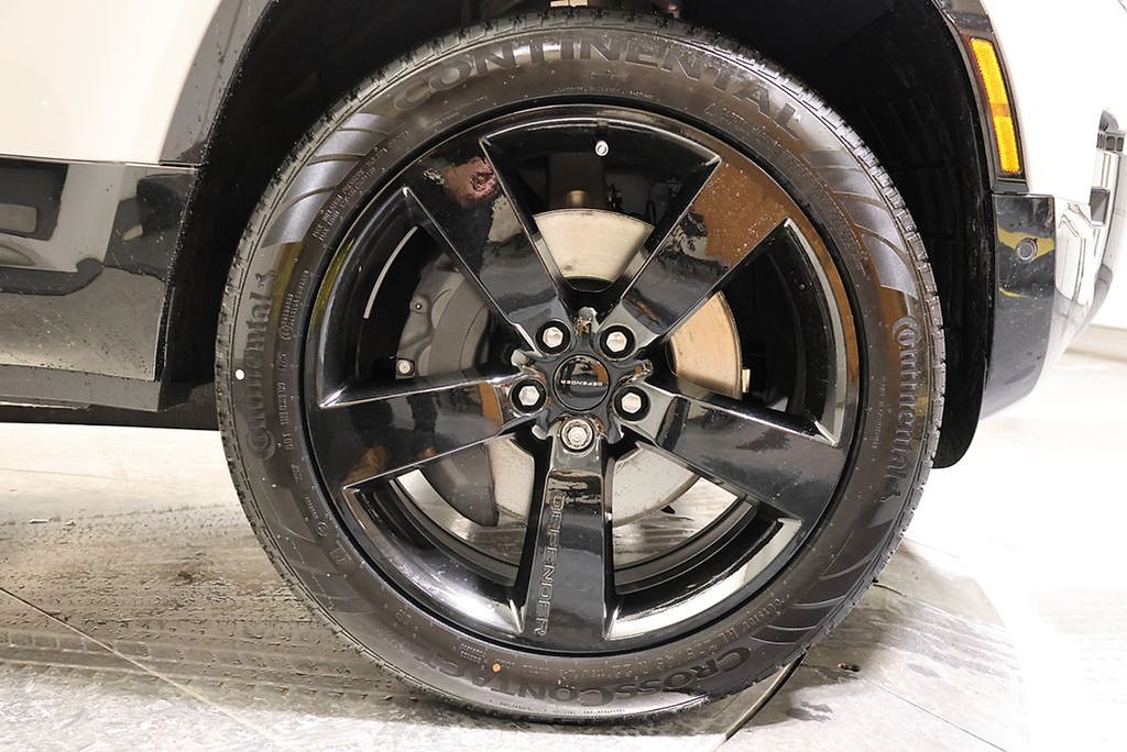 Thumbnail: 2026 Land Rover Defender - 12