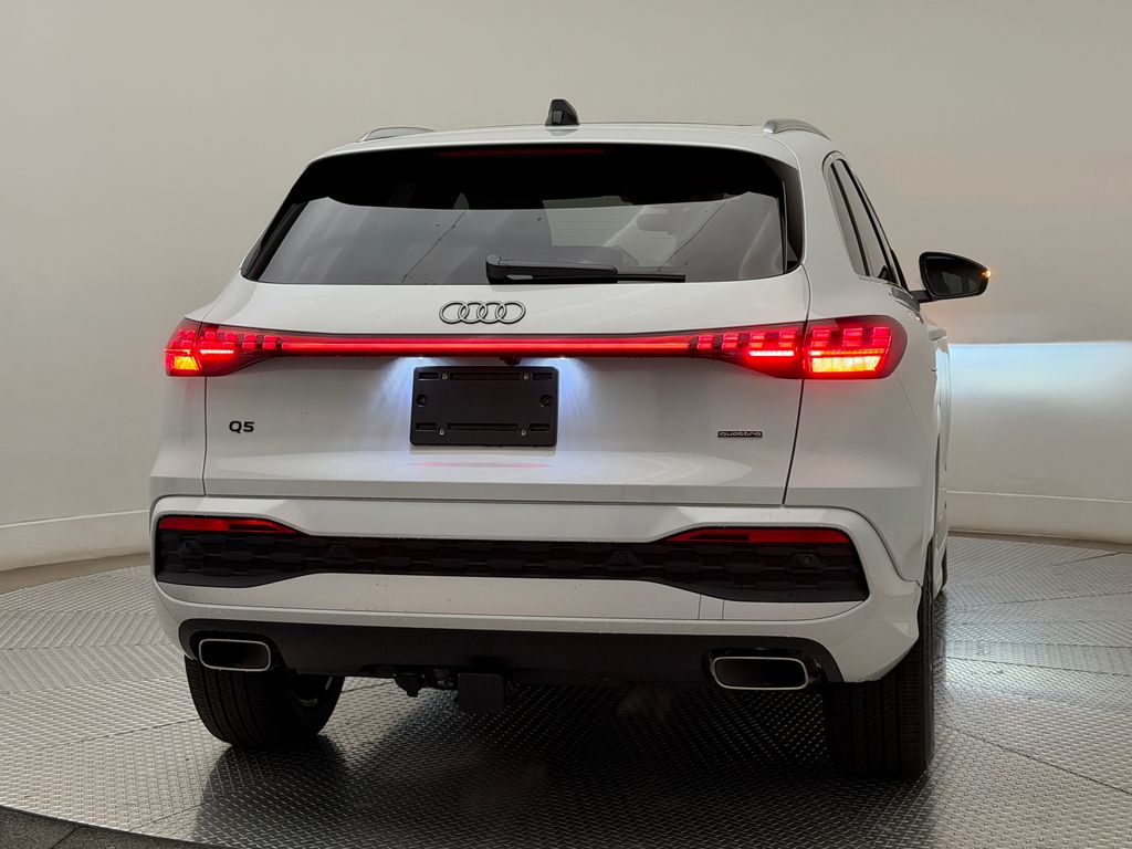 Thumbnail: 2026 Audi Q5 - 8