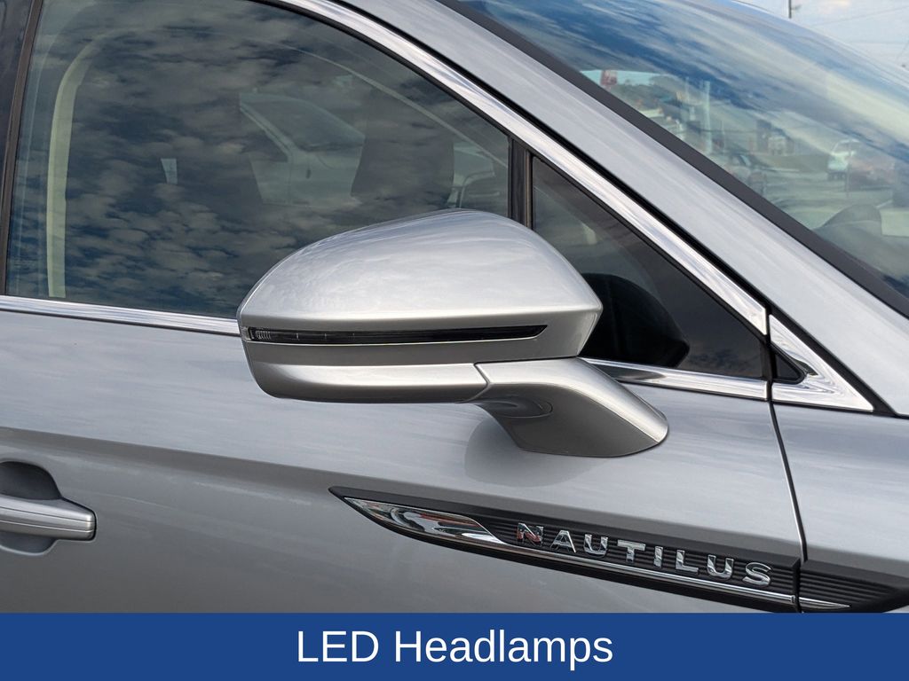 2022 Lincoln Nautilus Standard