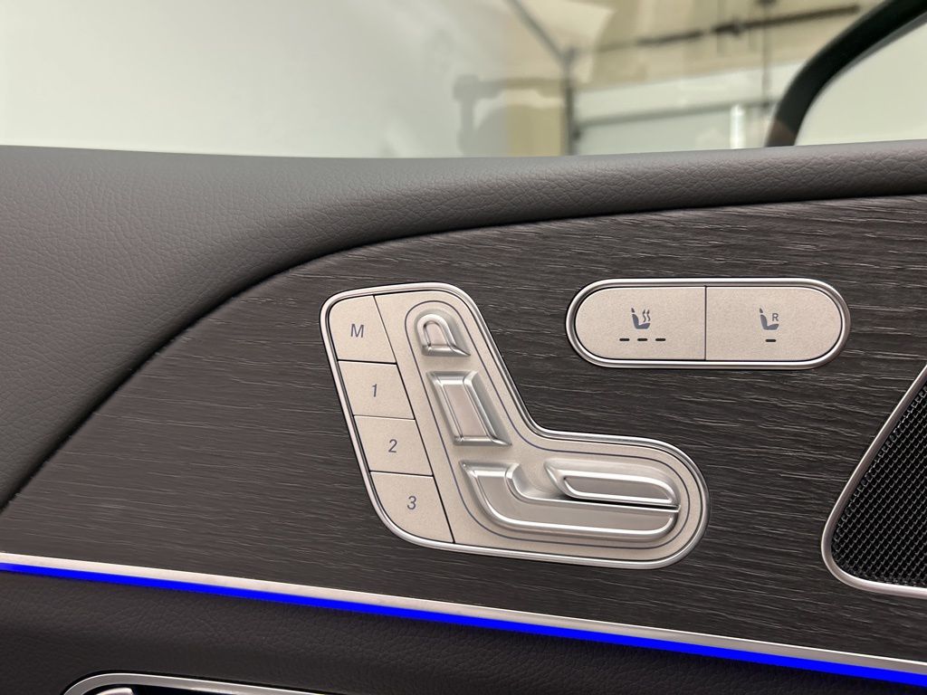 Thumbnail: 2025 Mercedes-Benz GLE - 23