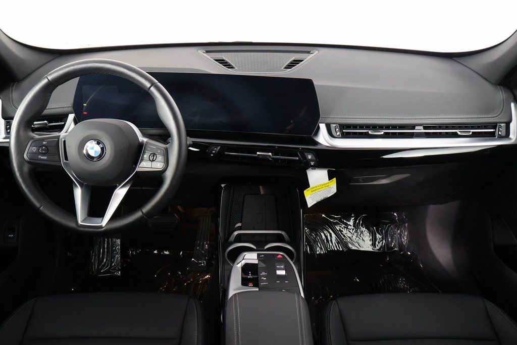 Thumbnail: 2025 BMW X1 - 8