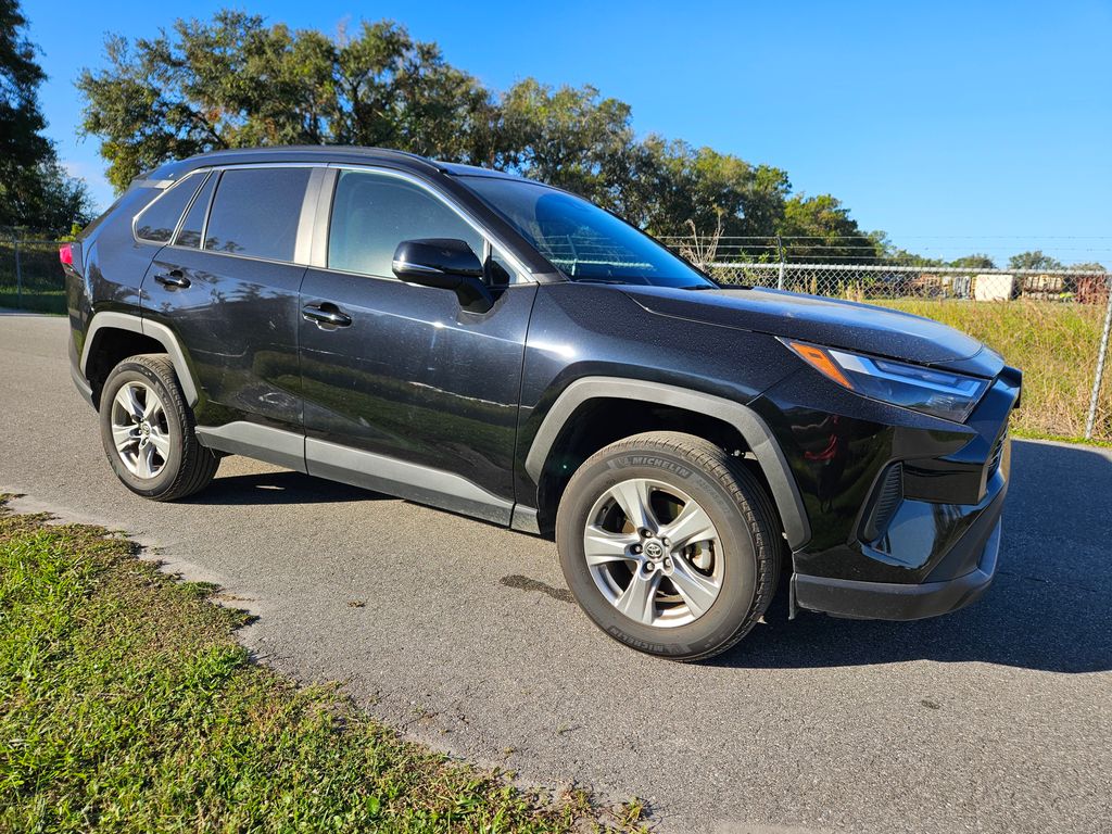 2023 Toyota RAV4 XLE 7