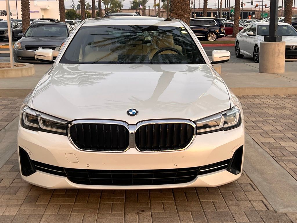 Thumbnail: 2023 BMW 5 Series - 3