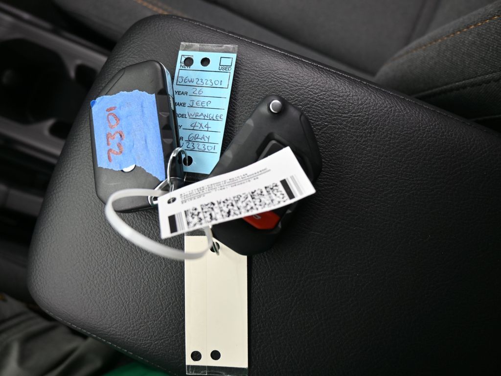 New 2026 Granite Crystal Metallic Clearcoat Jeep Sport image 17