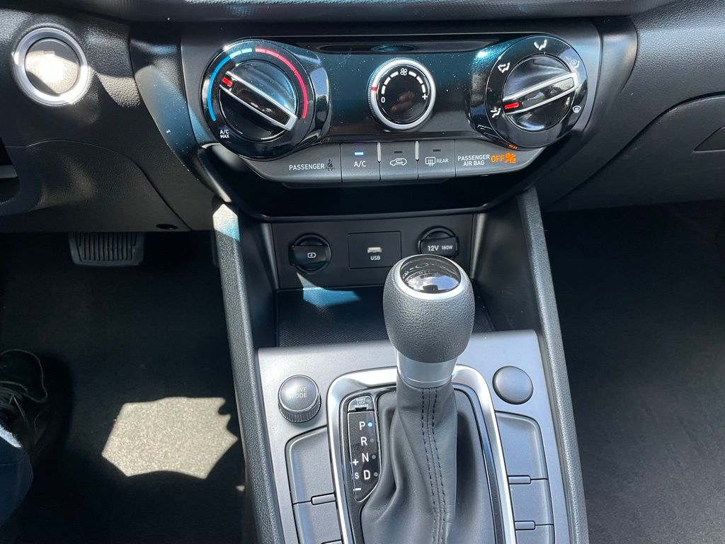 Thumbnail: 2022 Hyundai Kona - 19