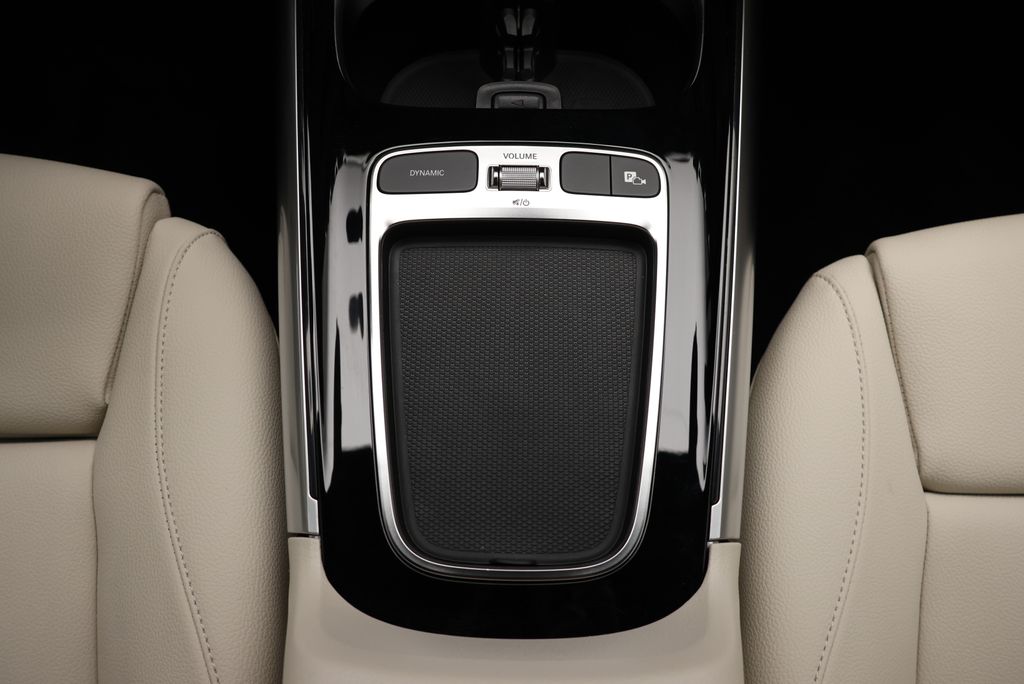 Thumbnail: 2026 Mercedes-Benz GLA - 26