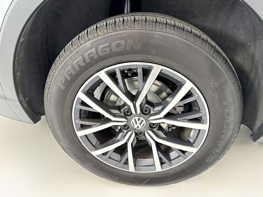 Thumbnail: 2020 Volkswagen Tiguan - 31