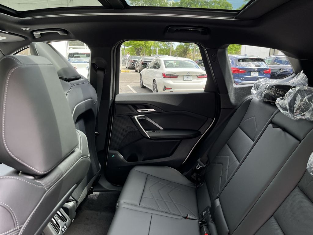 2025 BMW X1 xDrive28i 23