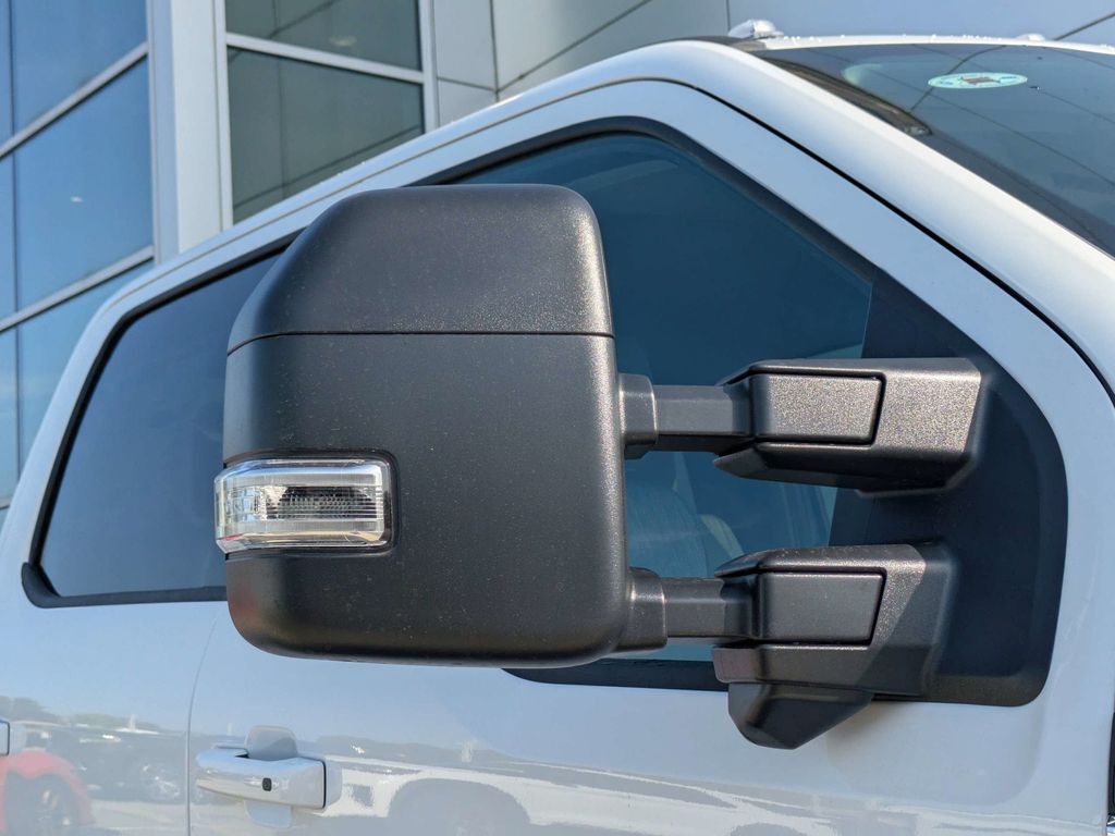 2026 Ford F-350 Super Duty XLT