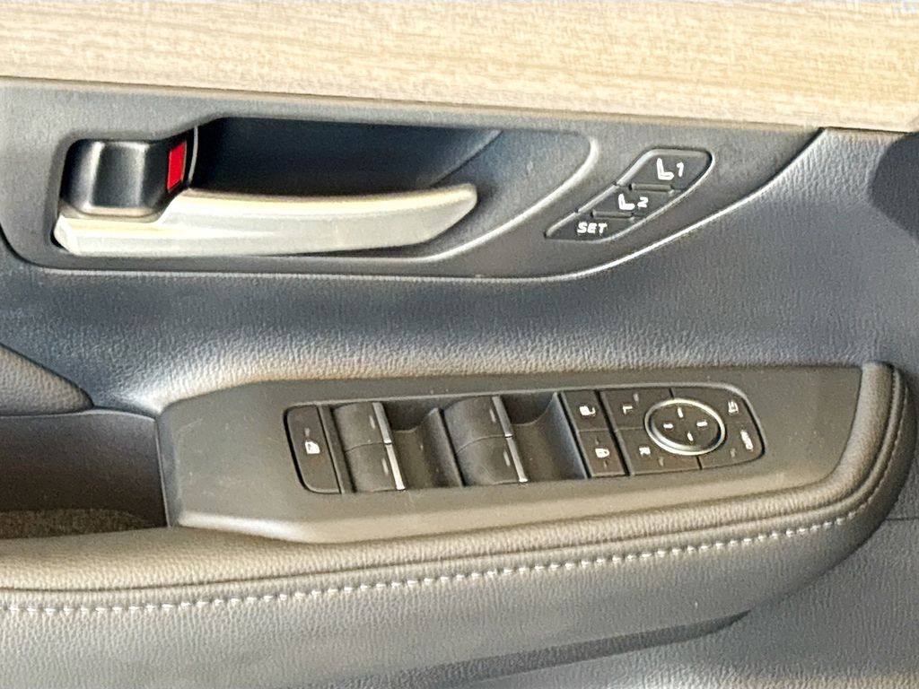 Thumbnail: 2026 Toyota Grand Highlander - 24