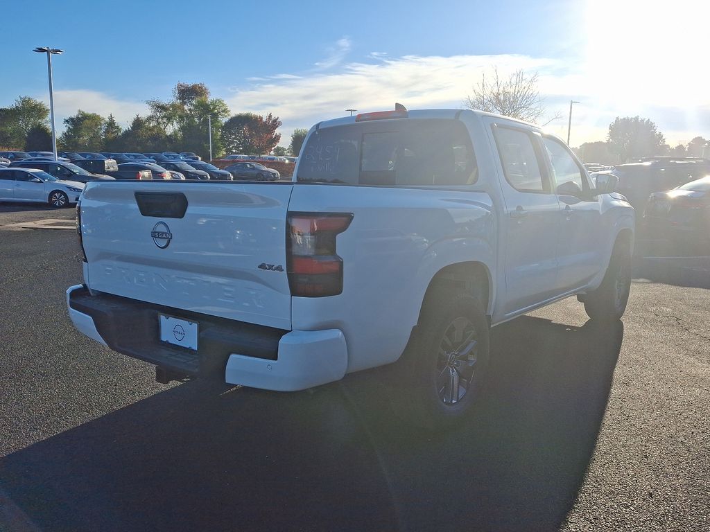 2025 Nissan Frontier SV 4