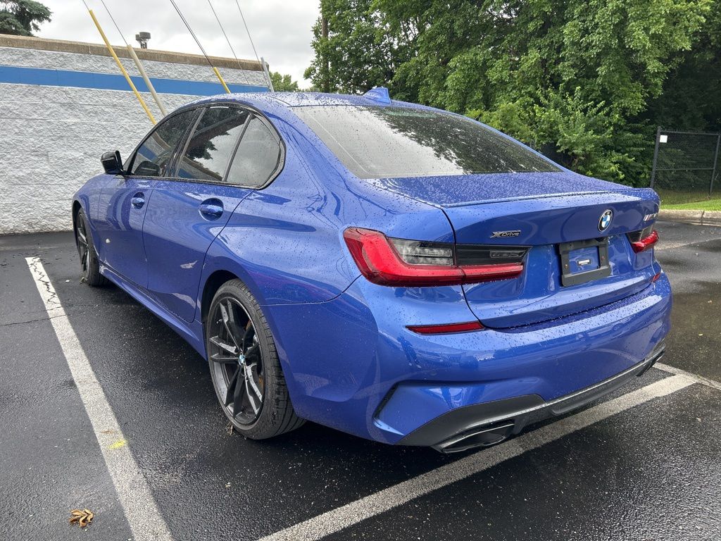 Thumbnail: 2022 BMW 3 Series - 2