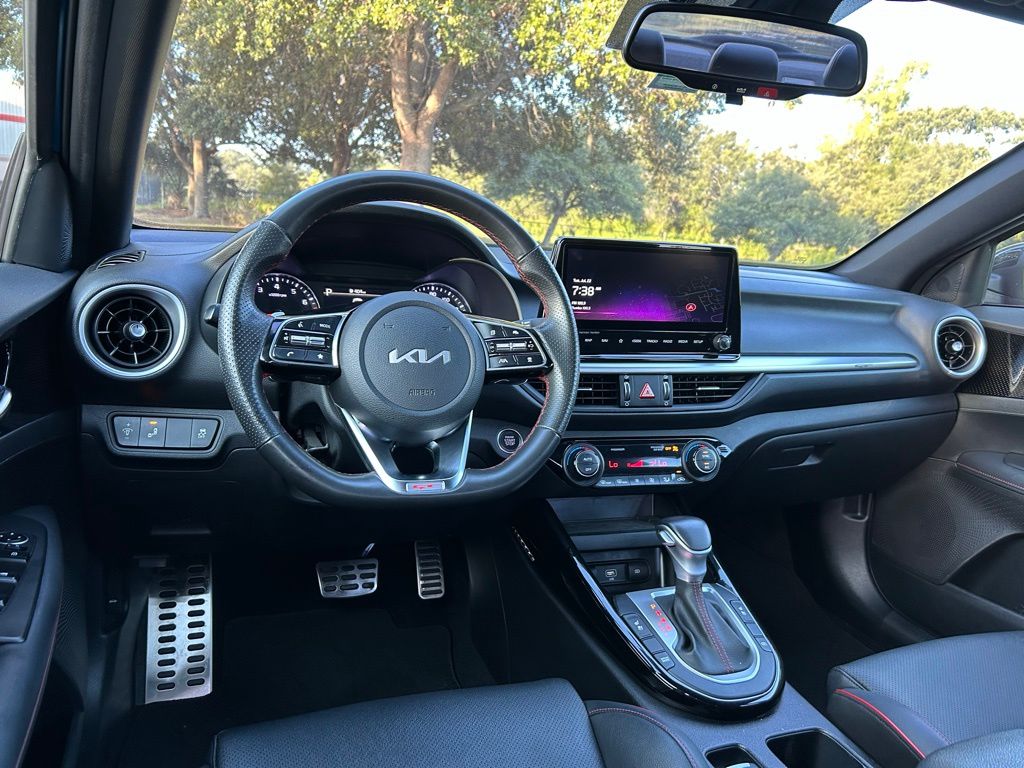 Thumbnail: 2024 Kia Forte - 12