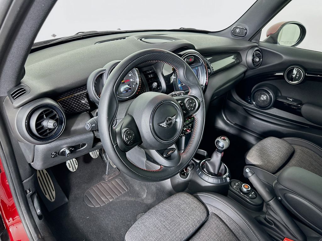 2017 MINI Cooper Base 9