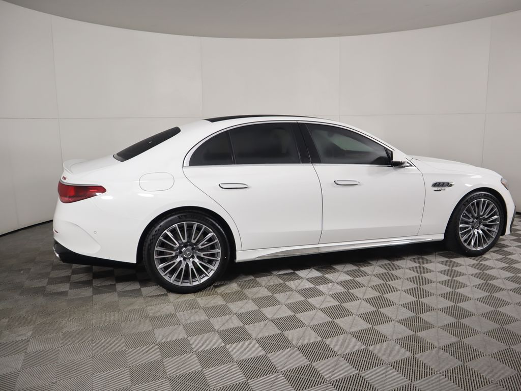 Thumbnail: 2026 Mercedes-Benz E-Class - 4