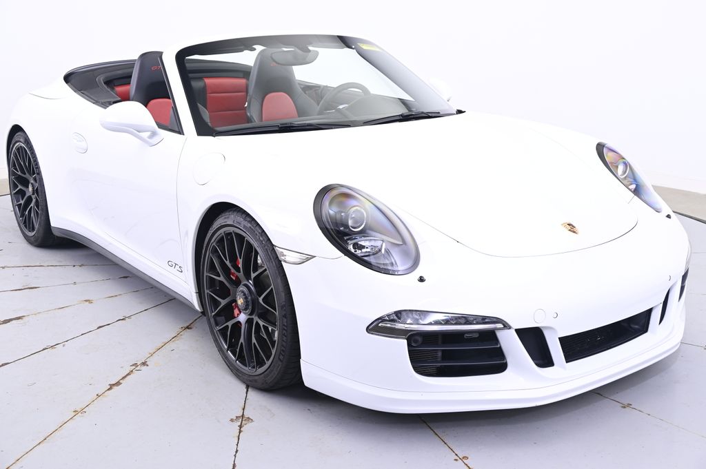 Thumbnail: 2015 Porsche 911 - 9