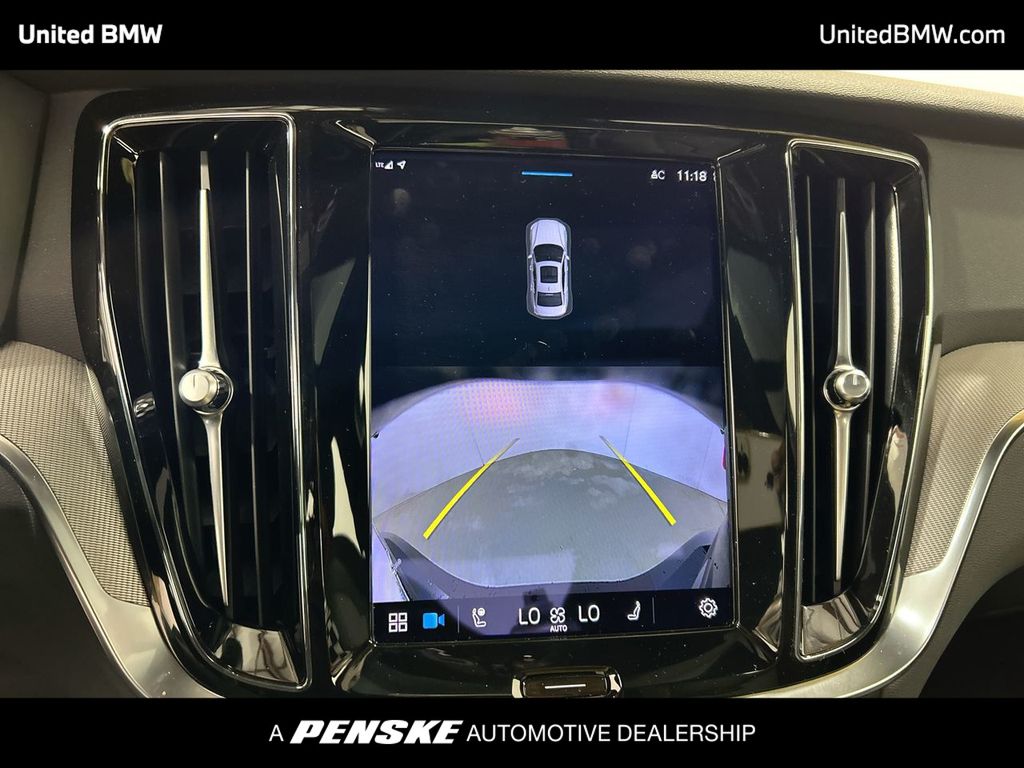 Thumbnail: 2024 Volvo S60 - 17