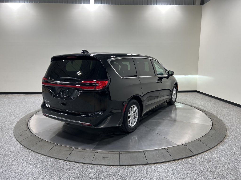 used 2025 Chrysler Pacifica car, priced at $31,977