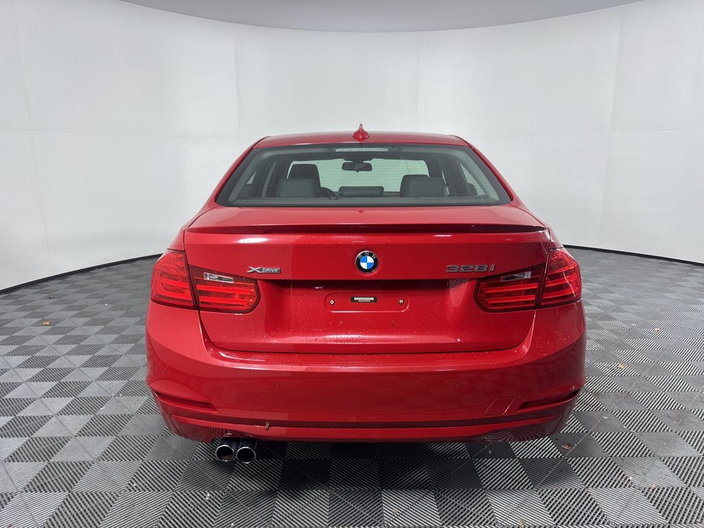 Thumbnail: 2015 BMW 3 Series - 6