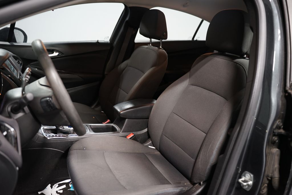 2017 Chevrolet Cruze LT 6