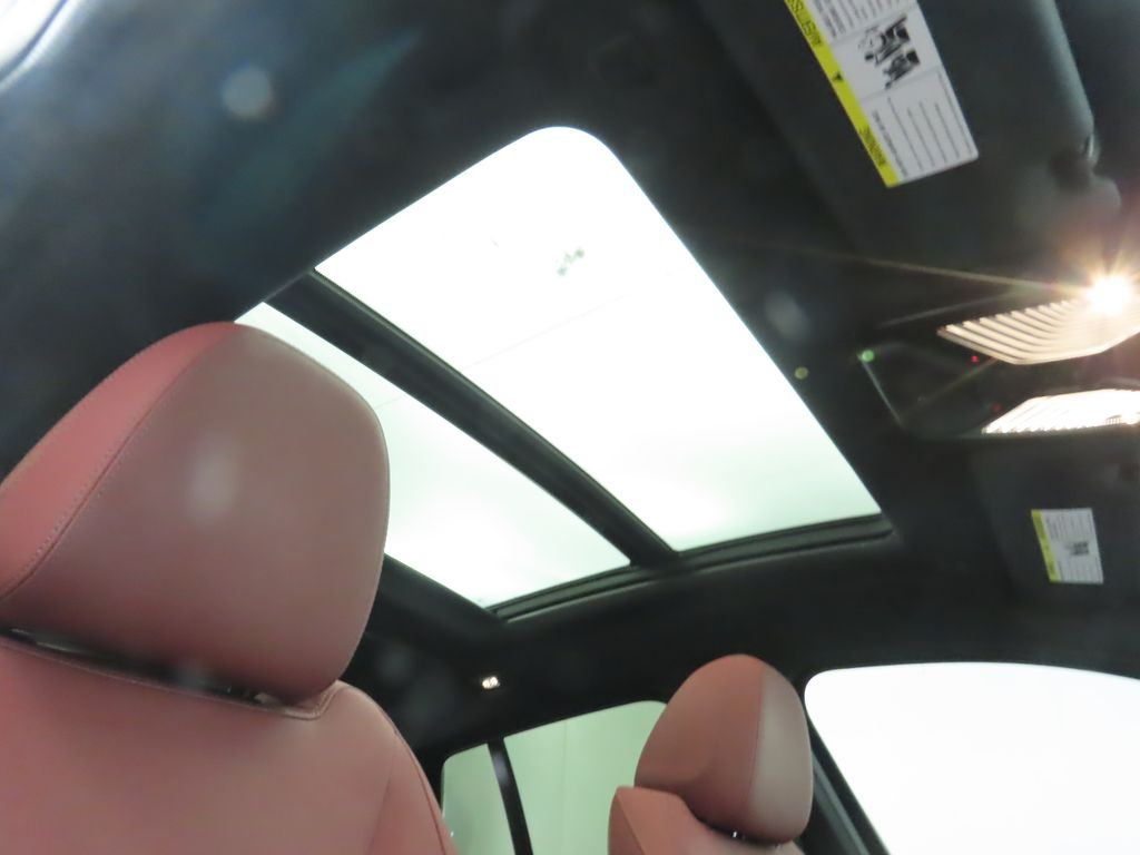 Thumbnail: 2021 BMW X4 - 19