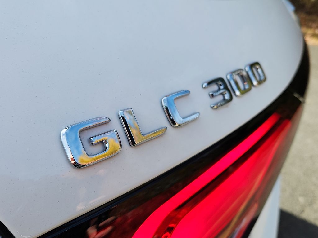 Thumbnail: 2026 Mercedes-Benz GLC - 16