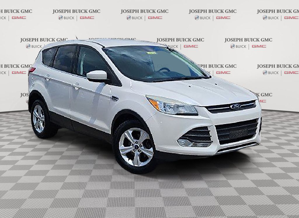 White Platinum Clearcoat Metallic 2016 Ford Escape SUV / Crossover Front-Wheel Drive 6-Speed Automatic