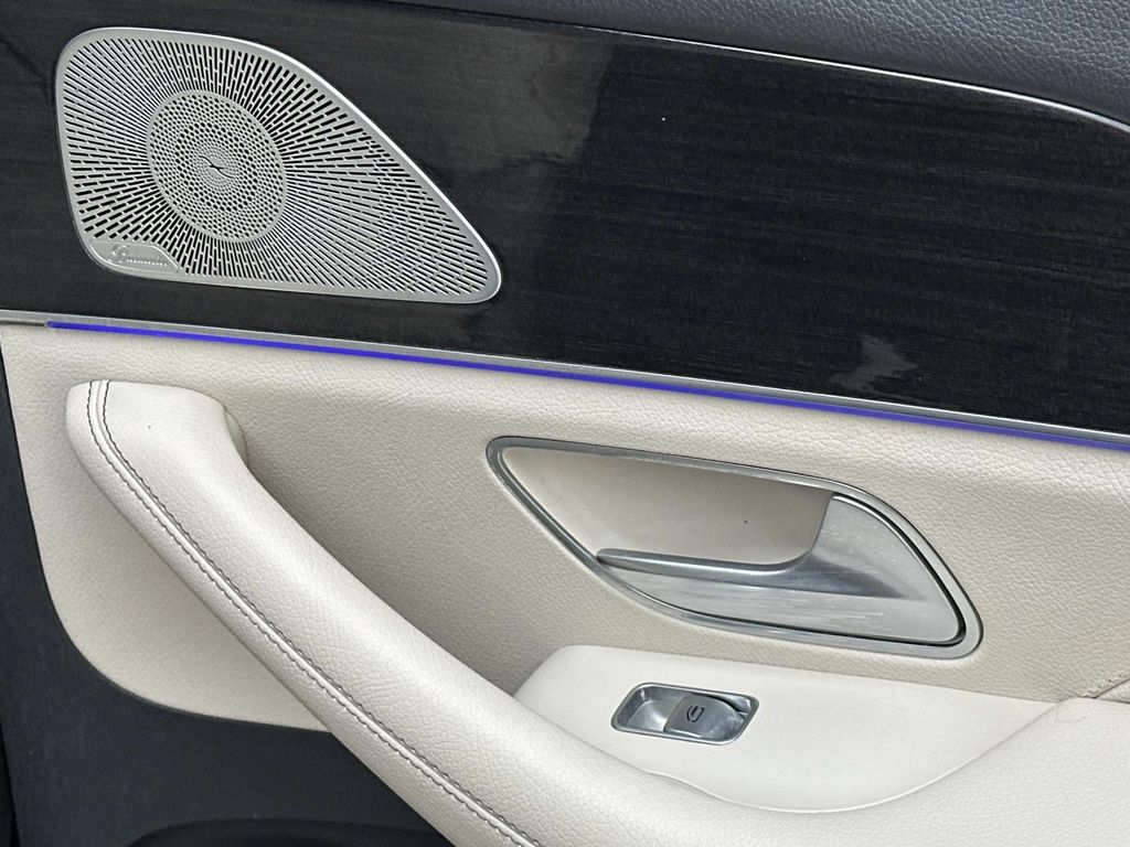 Thumbnail: 2020 Mercedes-Benz GLE - 23