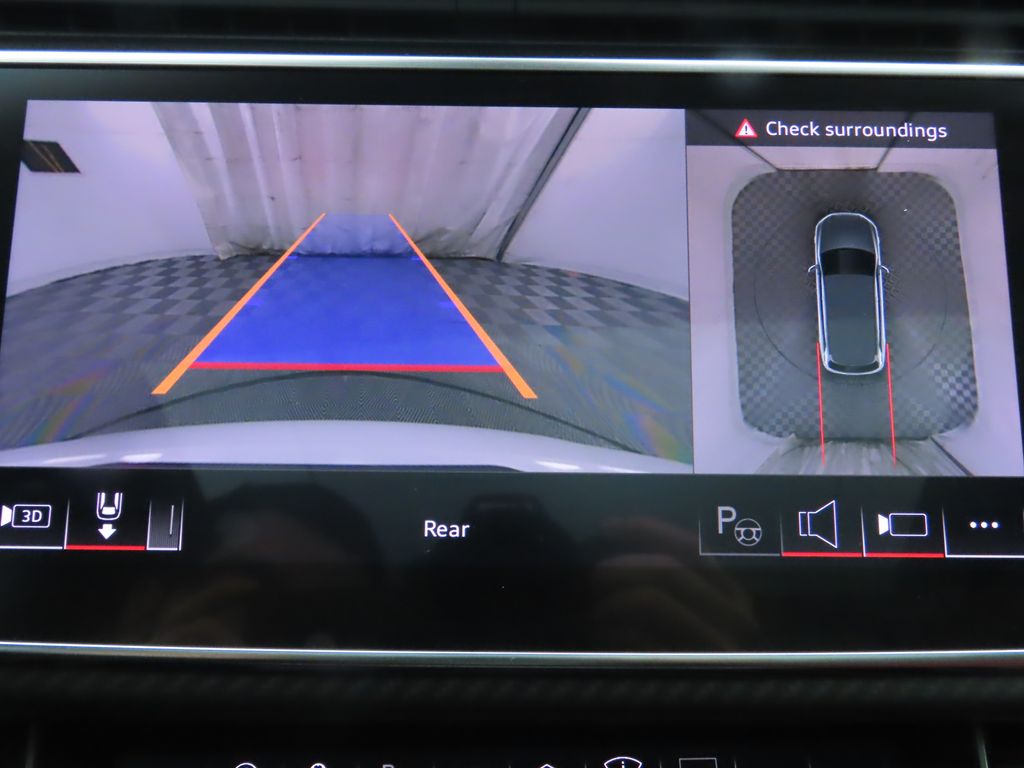 Thumbnail: 2025 Audi SQ7 - 16